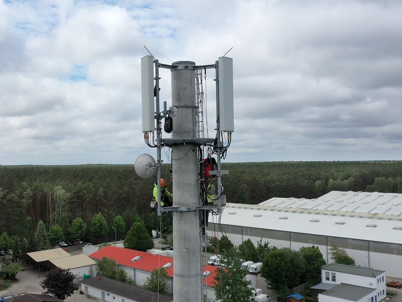 Telekom uses 700 MHz frequency for 5G for the first time.