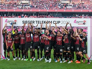 Der AC Mailand gewinnt den 11. Telekom Cup. 