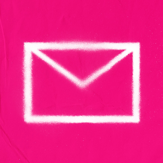 icon for email envelope on magenta background