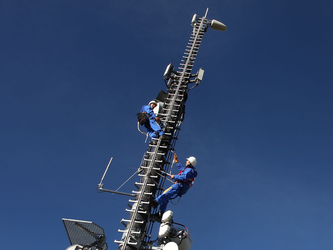 Die Telekom hat ihr Mobilfunkangebot im August an bundesweit 1.442 Standorten ausgebaut.