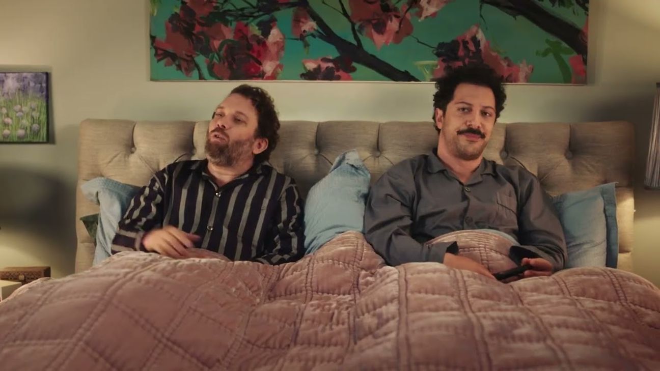 221018-MagentaTV-Spot-Schlafzimmer
