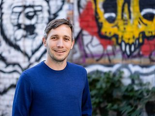 Maik Fielitz, Konfliktforscher und Co-Leiter der Forschungsstelle der BAG "Gegen Hass im Netz"