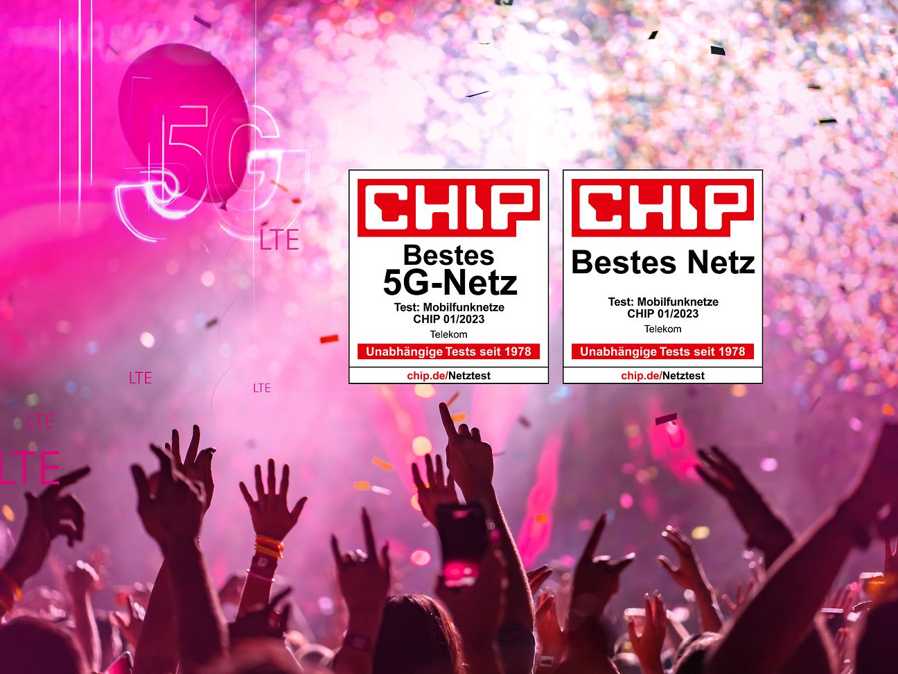 Testsiegel von Chip für Bestes Netz und Bestes 5G-Netz schweben über jubelnder Menschenmenge.