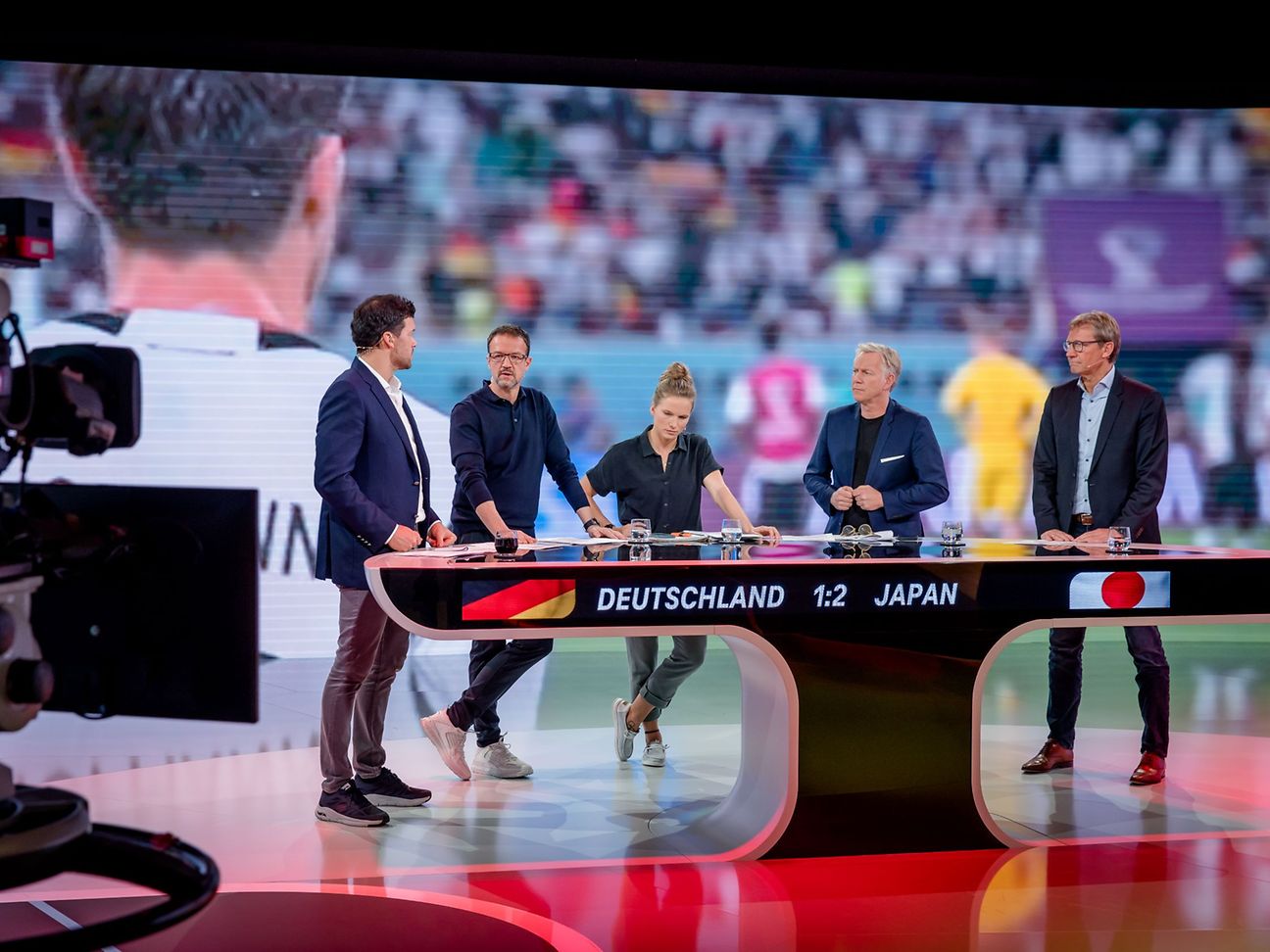 Telekom zieht Bilanz der FIFA WM 2022 bei MagentaTV Innovative Ansätze, kritische Berichterstattung und großes Interesse über alle Zielgruppen hinweg Deutsche Telekom