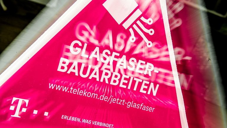 Die Telekom hat im Januar für 140.000 Haushalte die Internet-Geschwindigkeit erhöht.