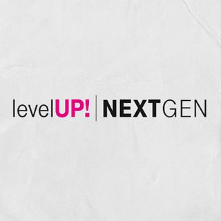 Schriftzug „levelUP! NextGen“ auf grauem Hintergund