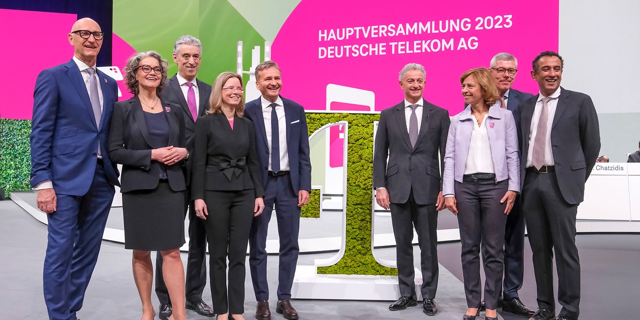 Gruppenfoto des Vorstands der Deutschen Telekom AG
