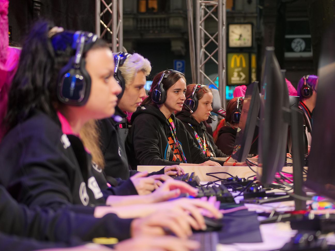 Business of Esports - Riot Launches New Tournament For Women