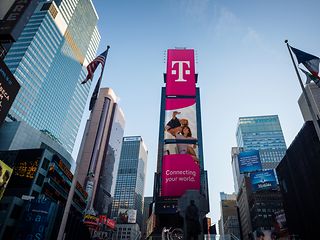 Telekom's new claim puts the focus on its internationality and customer perspective.