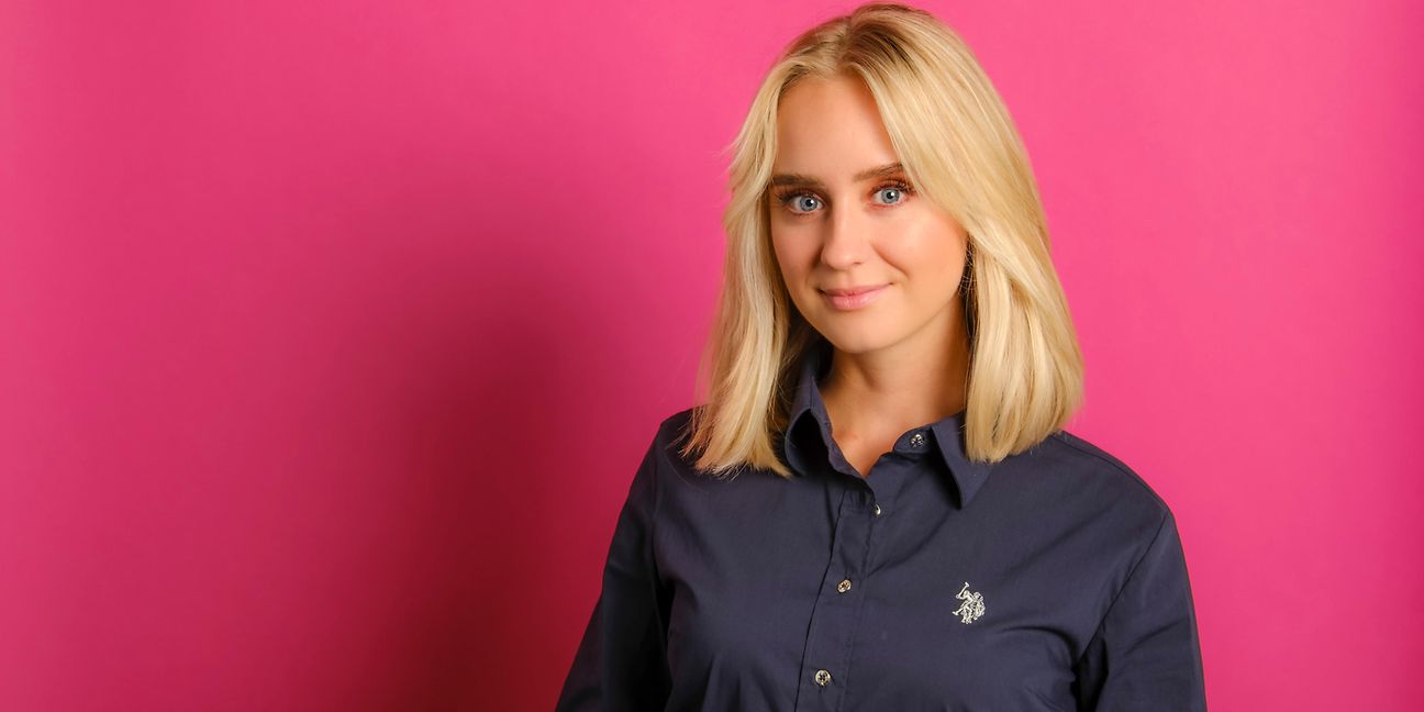Julia Büchel – Trainee in the Corporate Communications division