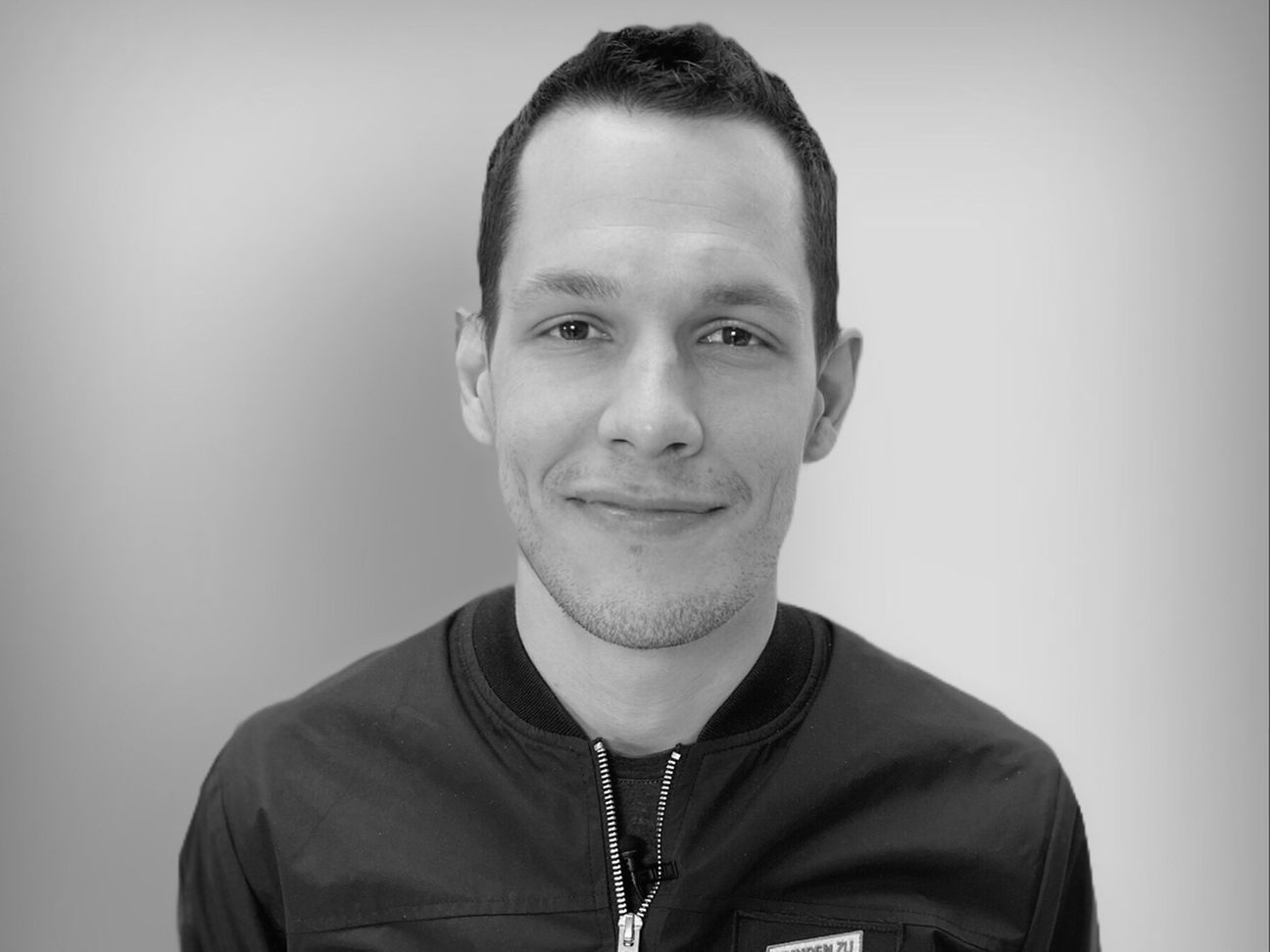 Portraitfoto Jon Abrahamson