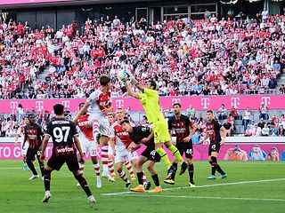 Telekom Cup 2023 im RheinEnergieSTADION Köln. 