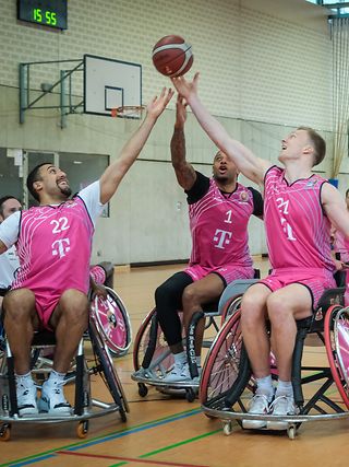 Rollstuhlbasketballer Köln 99ers treffen auf Telekom Baskets Bonn