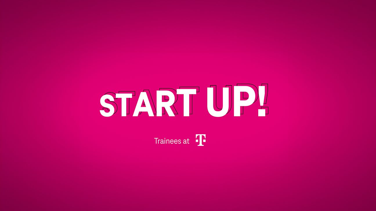 Magenta banner with the words Start up! 