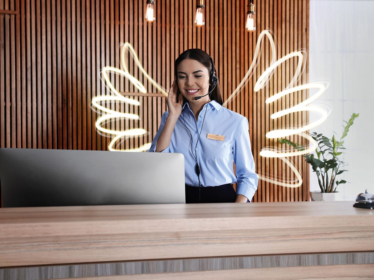 Illustration telephone angel (global office)