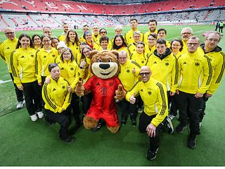 Die Special Olympics Sportler im Stadion.