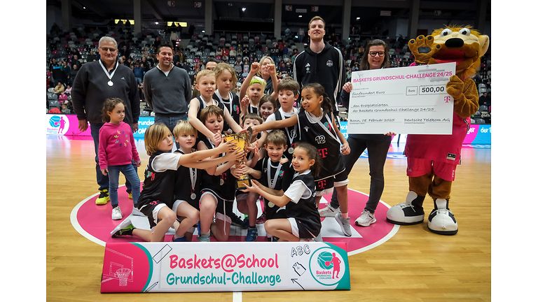 Die GGS Om Berg gewinnt das Finale der Baskets Grundschul-Challenge
