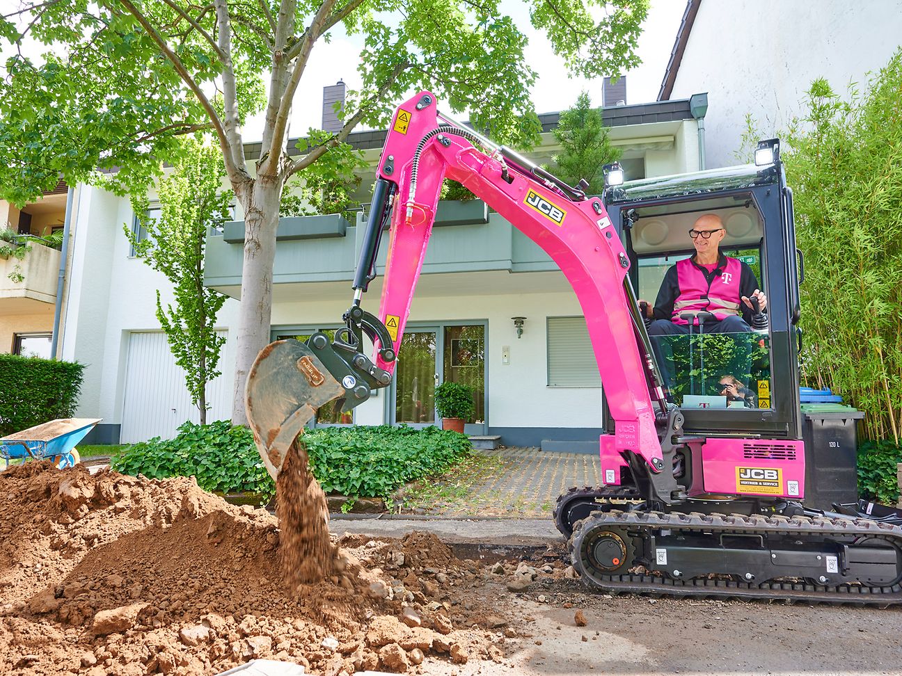 Milestones from three decades of Deutsche Telekom