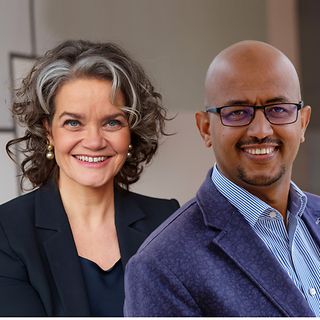 Portraits von Claudia Nemat und Abdurazak Mudesir.