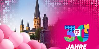 Ausschnitt des Bonner Münsterplatzes, umrahmt von Magenta Elementen.