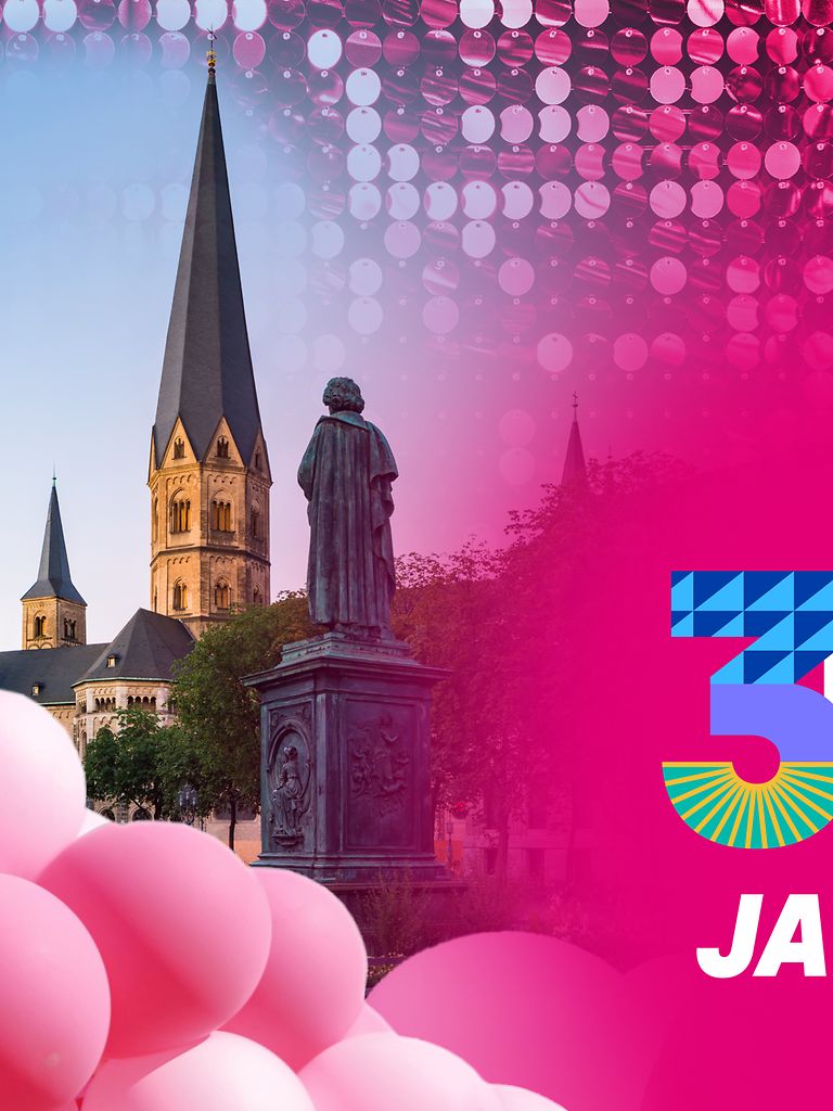 Ausschnitt des Bonner Münsterplatzes, umrahmt von Magenta Elementen.