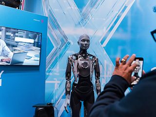 Der humanoide KI-Roboter von WAIYS