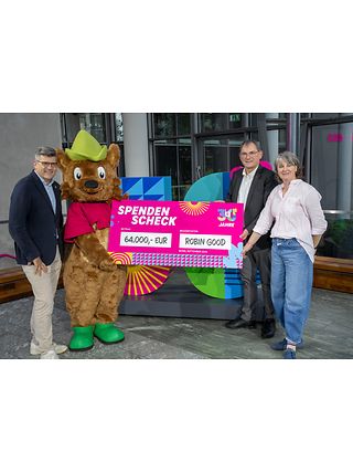 Philipp Schindera, Leiter Unternehmenskommunikation