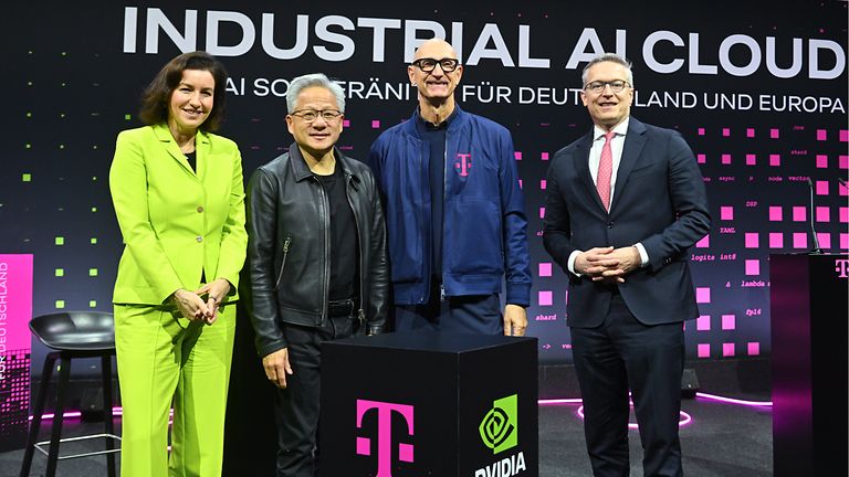 v.l.n.r.: Dorothee Bär, Jensen Huang, Tim Höttges, Dr. Karsten Wildberger