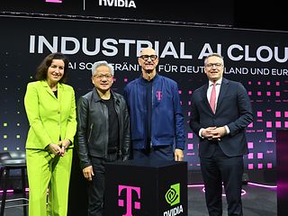 from left.: Dorothee Bär, Jensen Huang, Tim Höttges, Dr. Karsten Wildberger