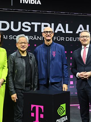 from left.: Dorothee Bär, Jensen Huang, Tim Höttges, Dr. Karsten Wildberger