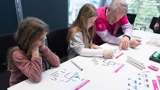 DIGITAL@School: Telekom stärkt digitale Bildung