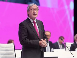 Ulrich Lehner, Vorsitzender des Aufsichtsrates, begrüßte die Aktionäre in der Kölner Lanxess Arena.