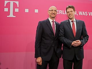 Annual report 2013: Tim Höttges (l.) and Thomas Dannenfeldt