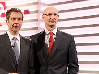 Geschäftsbericht 2010: René Obermann (l.) und Tim Höttges