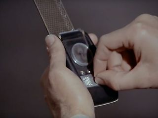 Picture of a transmitting device, the "communicator".
