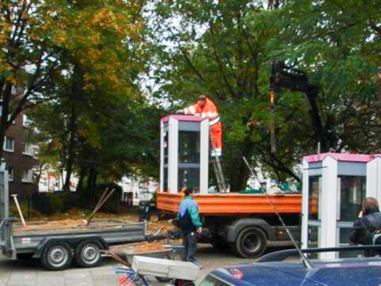Abtransport einer Telefonzelle