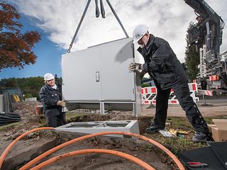 Ein neues Multifunktionsgehäuse wird gestellt.