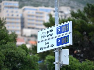 Smart-City-Dubrovnik-Smart Parking Anzeige-EN