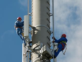 BI_20170727_LTE 4G_Techniker an Mast