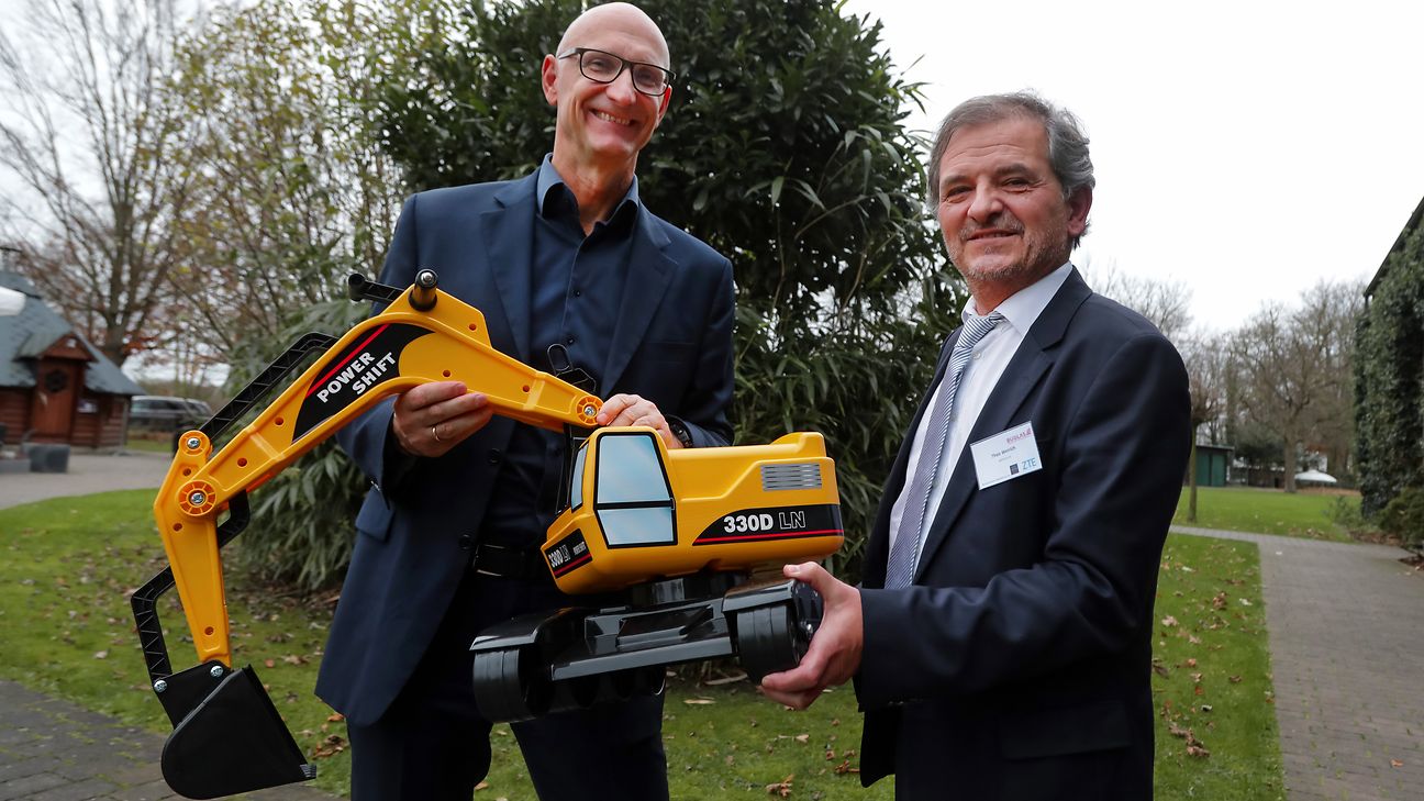Telekom-Chef Tim Höttges und Buglas-Präsident Theo Weirich