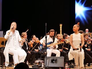 Beethoven Orchestra and the group Kardes Türküler