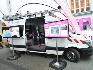 Deutsche Telekom is using artificial intelligence in its network expansion.