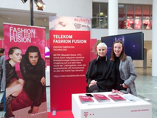 Smart fashion stand.