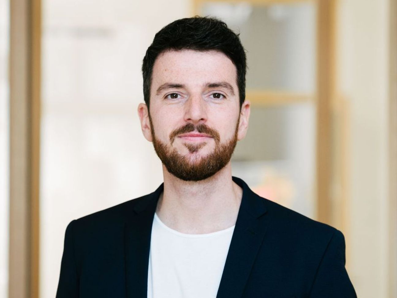 Dr. Nils Weichert