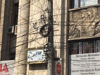 Beispiel 1: wie Kabel verlegt werden. Hier ein Beispiel aus Rumänien.