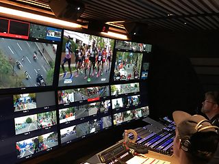 Telekom successfully tests 5G uplink at Berlin Marathon.