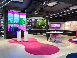 Magenta Telekom and Samsung’s Flagship store.