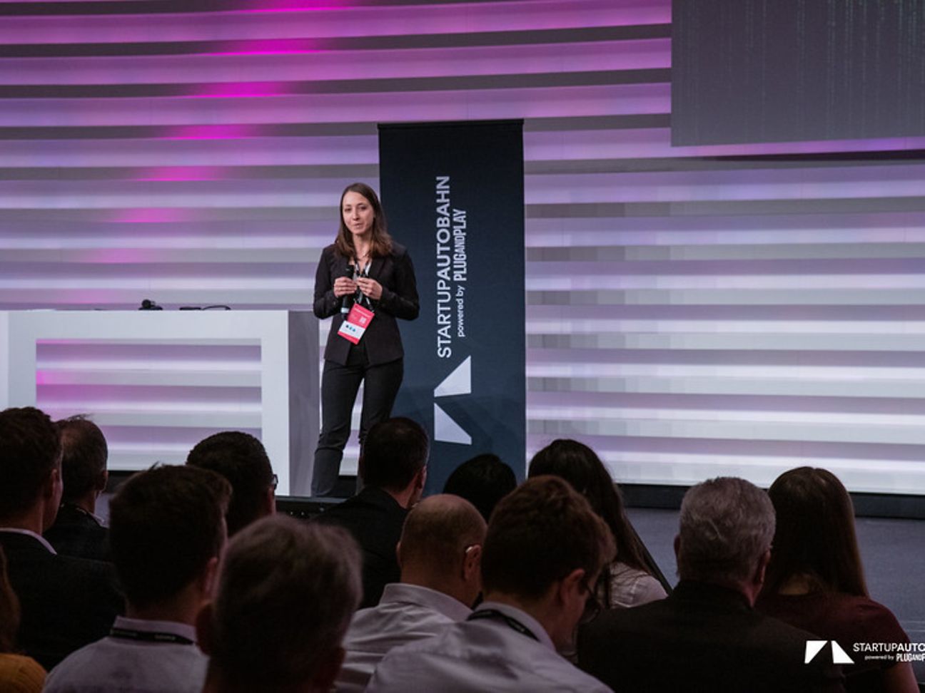 Within three-minute short presentations, the founders presented their ideas for the mobility of the future.