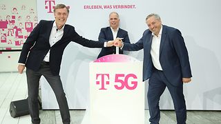 5G Boost: Michael Hagspihl, Dirk Wössner and Walter Goldenits present the largest 5G initiative for Germany.