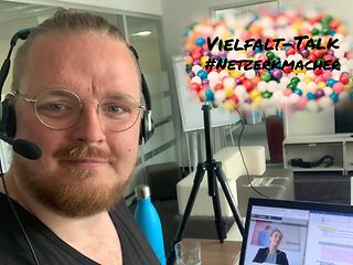 Thomas Winter, Community Manager Telekom-Hilft, beim ViElfAlT-Talk der Netzwerkmacher